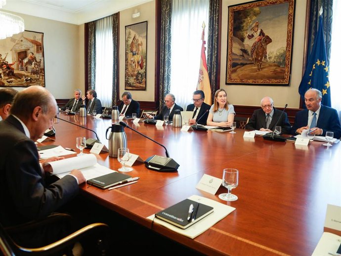 Ana Pastor preside el Consejo Asesor del 40 aniversario de la Constitución