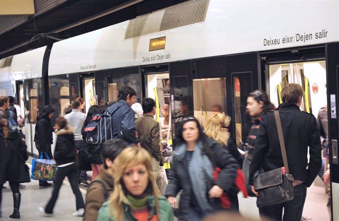 Fallas.- Metrovalencia refuerza el servicio de 10.30 a 21 horas este fin de sema