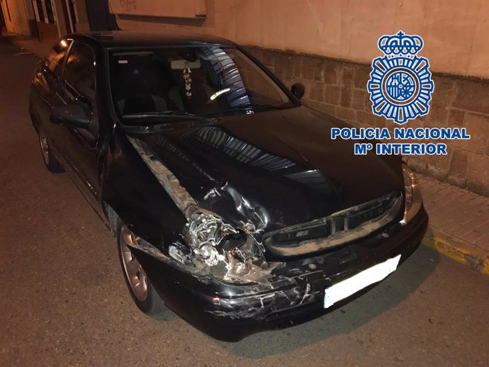 Jaén.- Sucesos.- Detenidos dos jóvenes en Linares acusados de darse a la fuga y 