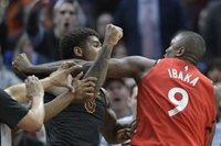 Ibaka, sancionado con tres partidos por su agresión a Marquese Chriss
