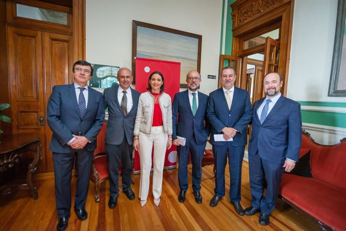  COMUNICADO: La FUE Se Presenta Oficialmente En México Para "Ejercer De Puente" 