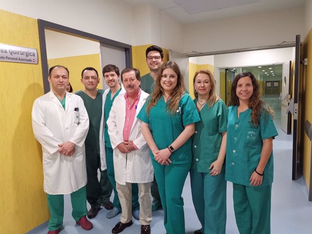 Huelva.-Profesionales del hospital Infanta Elena, premiados en el congreso sobre