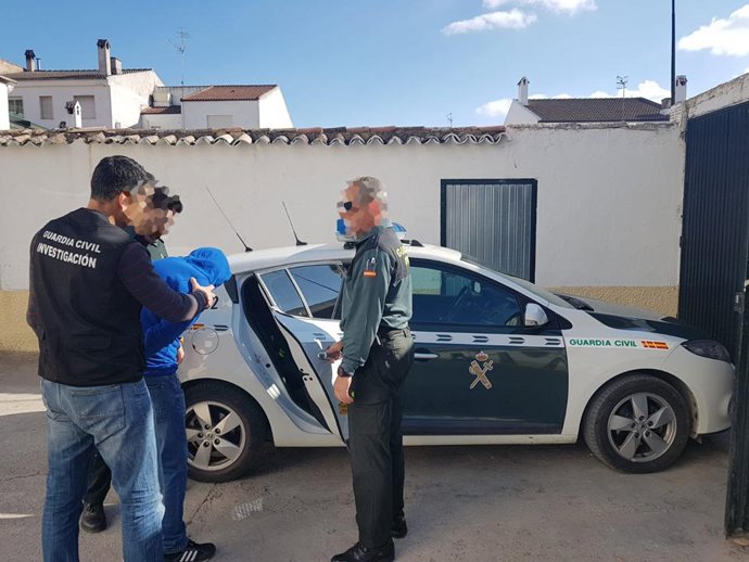 Jaén.-Sucesos.- Guardia Civil desarticula un punto de venta de droga en Martos t