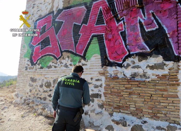 Sucesos.- Investigan a un individuo por hacer grafitis en una ermita de San Giné