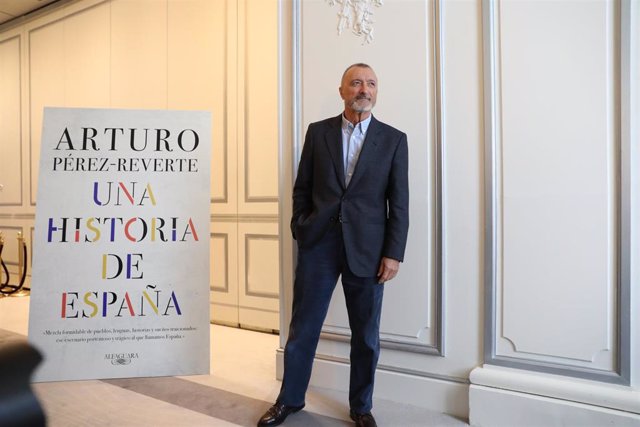 Arturo Pérez-Reverte presenta su nuevo libro, 'Historia de España'