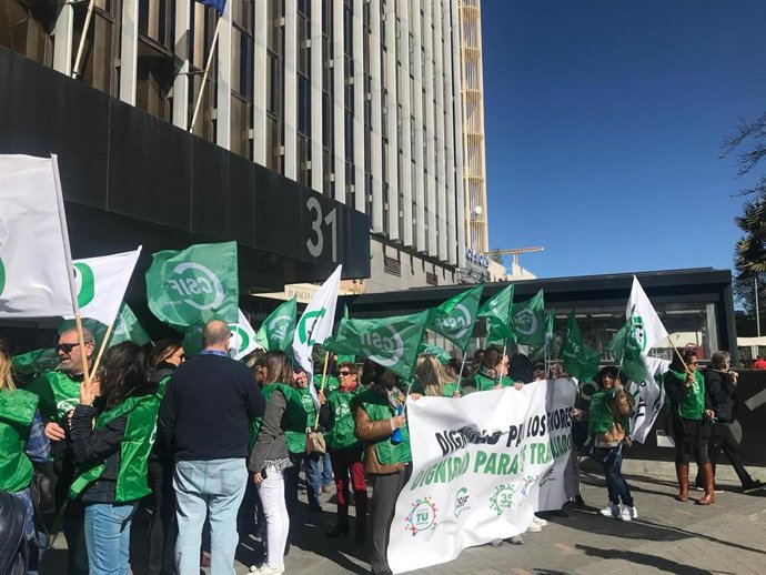 Trabajadores del centro de MENAS de Hortaleza aseguran que los menores están en 