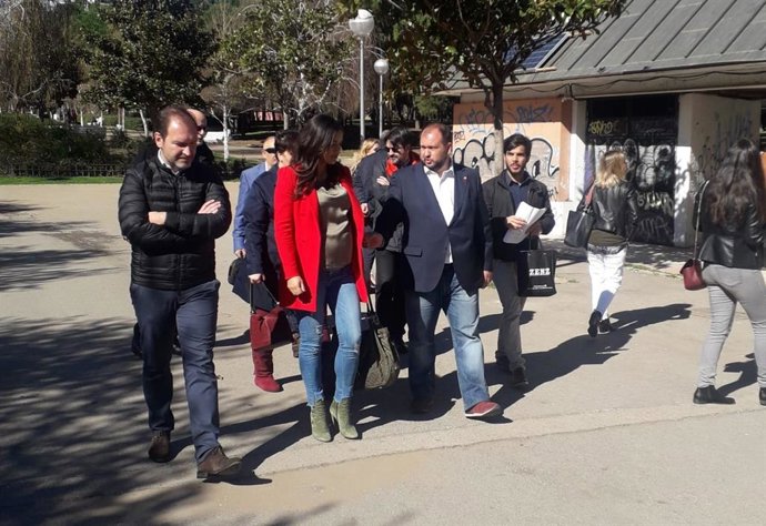 Villacís afea que Carmena "frustre las expectativas" de los vecinos ante el aban