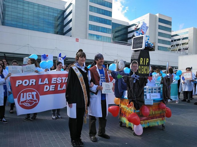 Investigadores de La Fe denuncia con una falla su "agónica situación" con una te