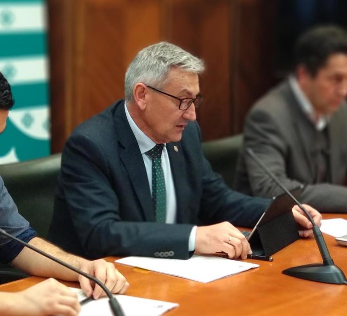 El rector afirma que el Principado está "abierto" a adelantar la compensación po