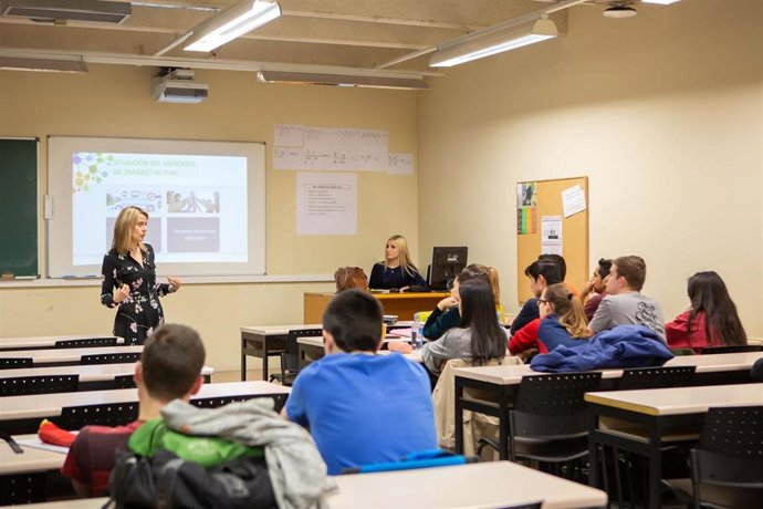La UPNA pone en marcha un plan integral para la mejorar la inserción laboral del