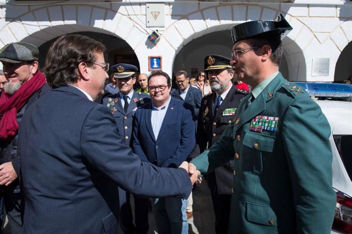 Fernández Vara destaca la labor de proximidad y de cercanía que realiza el cuerp