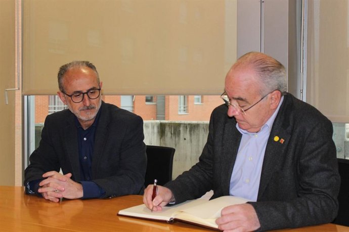 El Govern trabajará con Mollet del Valls la planificación escolar a corto y med