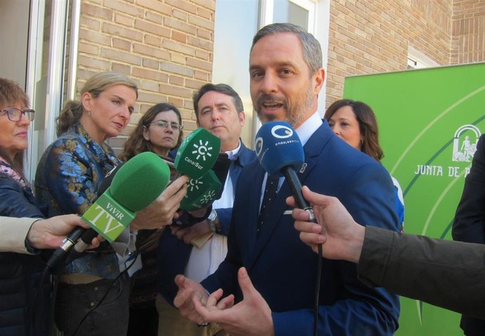 El consejero de Hacienda, Industria y Energía de la Junta de Andalucía, Juan Bra