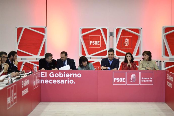 Reunión de la Ejecutiva Federal del PSOE para planificar la campaña de las gener