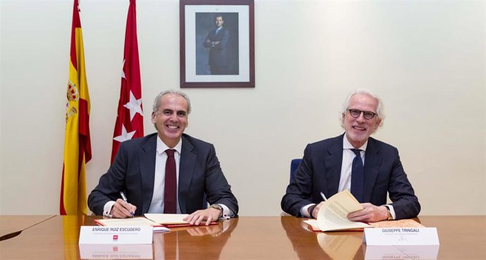 La Consejería de Sanidad y la Fundación CurArte firman un convenio para impulsar