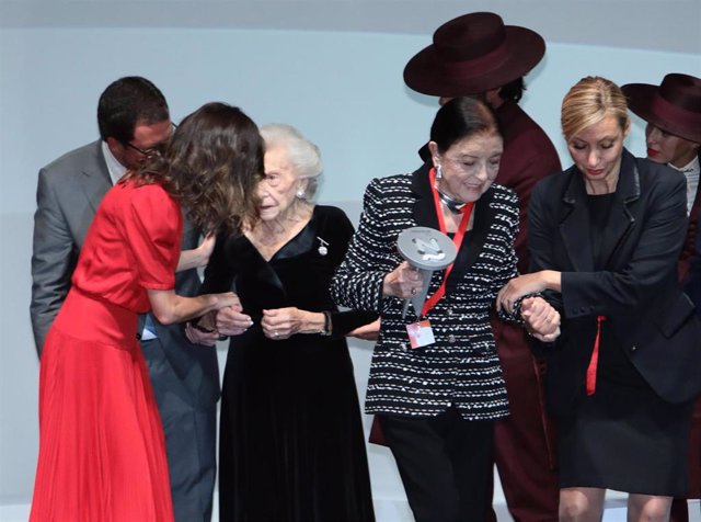 Cuca Solana y Mercedes Junco homenajeadas por la Reina Letizia