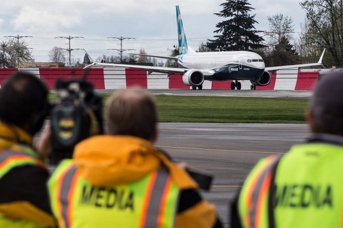 FAA grounds all Boeing 737 Max jets in US