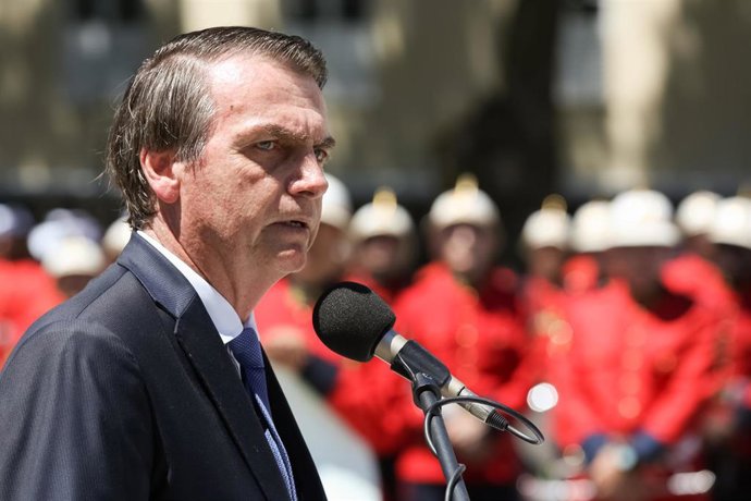 Bolsonaro envía condolencias a los familiares de las víctimas del tiroteo en una