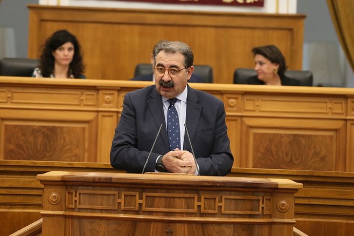 Pleno.- Centralizar el contrato de hemodiálisis extrahospitalaria repercutirá po