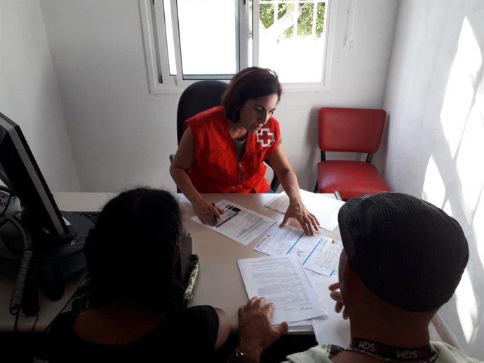 Més de 326 llars vulnerables de Balears van rebre en 2018 suport de Creu Vermell