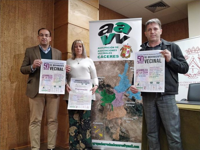 Cáceres reúne a asociaciones vecinales de toda España para hablar de ferrocarril