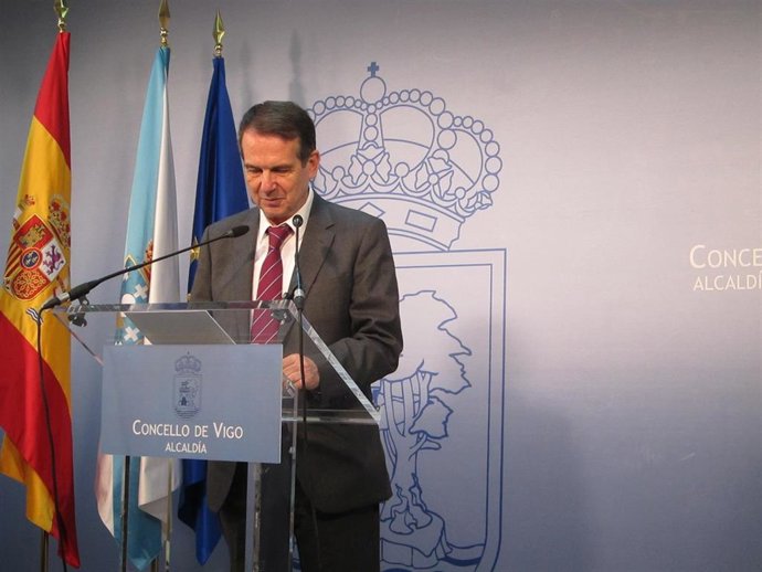 Galicia.- Abel Caballero reitera que pedirá Medicina para la UVigo "si se rompe 