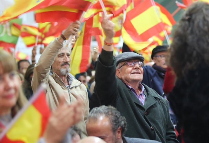 En Sevilla, mitin de cierre de campaña de VOX con la participación de su preside