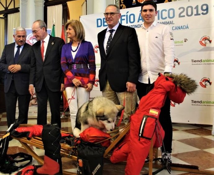 Málaga.- Málaga despide a Manuel Calvo, que en el V Desafío Ártico irá de Groenl