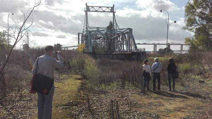 Sevilla.- Rafael Carmona apuesta por "integrar y dar uso" al puente de Alfonso X