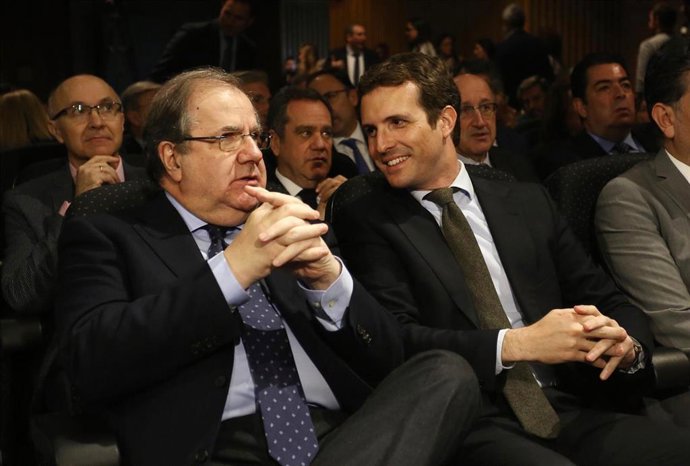 Pablo Casado recibe en Valladolid el premio al 'Mejor Comunicador' que concede l