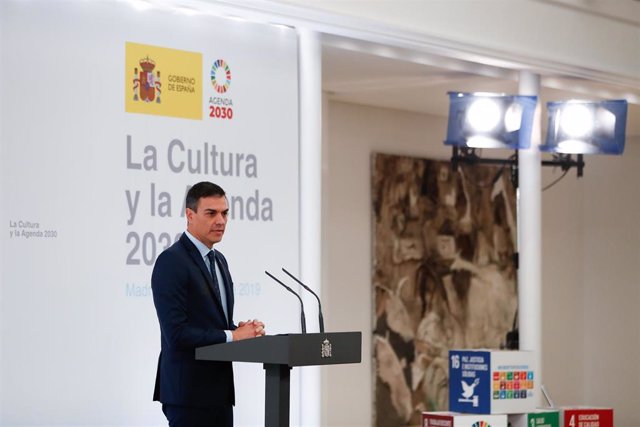 Pedro Sánchez aboga por un "pacto de Estado" por la cultura y por mantener un mi