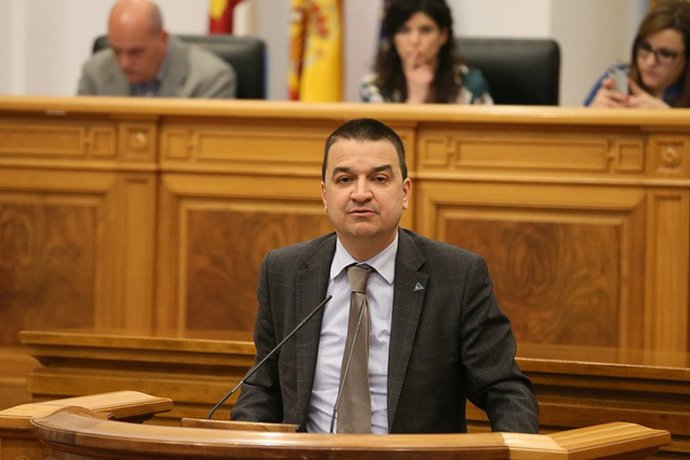Pleno.- PSOE y PP rechazan la PNL de Podemos para exigir al Gobierno regional un