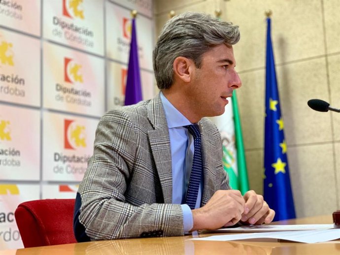 Andrés Lorite en la sala de prensa de la Diputación