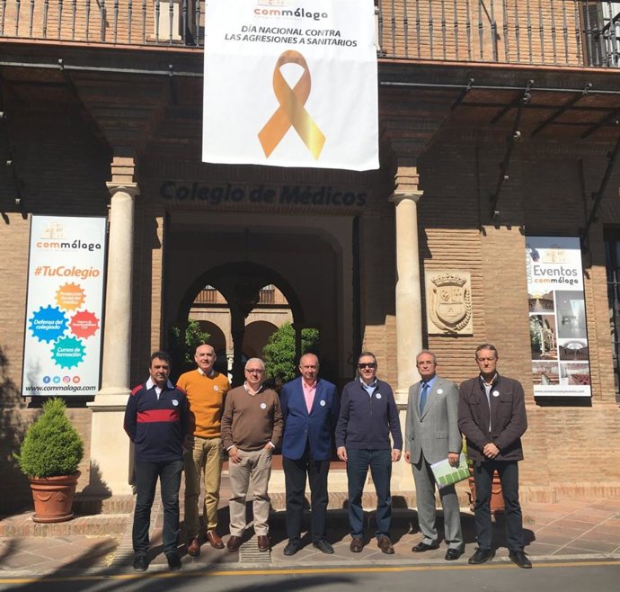 Málaga.- Solo la mitad de médicos agredidos en 2018 denuncian al agresor y crece