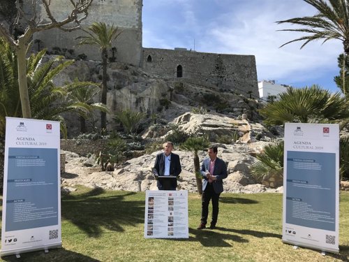 Turismo.- La Diputación programa 130 espectáculos en el Castillo de Peñíscola a 