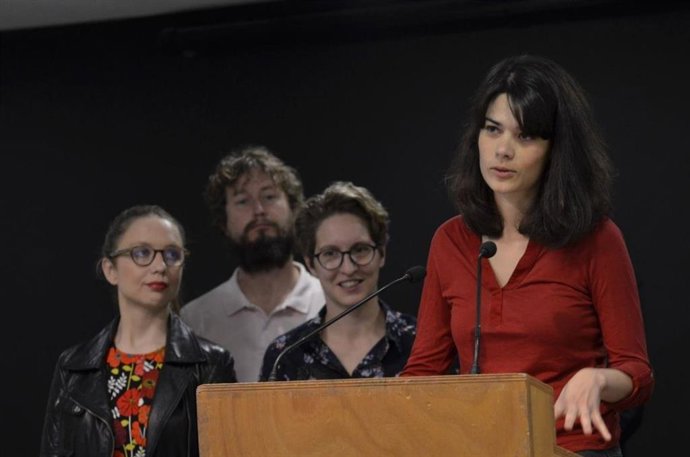 Isa Serra llama a IU "asumir la responsabilidad" y asegura que cederá para logra