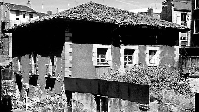 "El Amparo y Sus cocineras" en la Sala Ondare pone el foco en la historia de la 