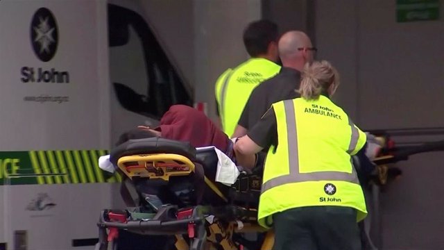 AMP.- N.Zelanda.- Al menos 40 muertos y 48 heridos en un ataque terrorista contr