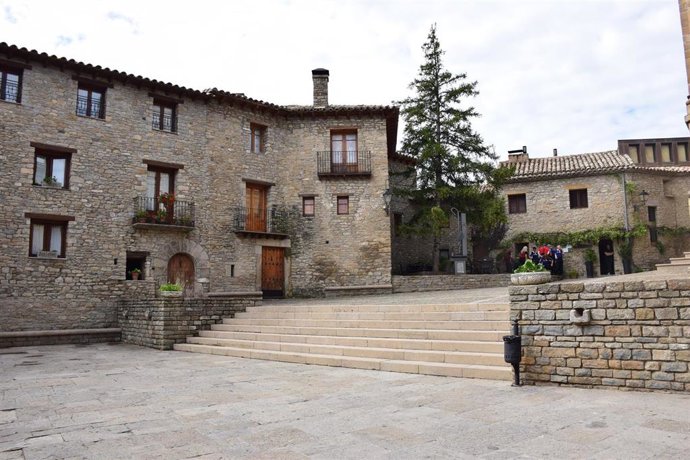 Roda de Isábena celebra su proclamación como uno de los Pueblos más Bonitos de E