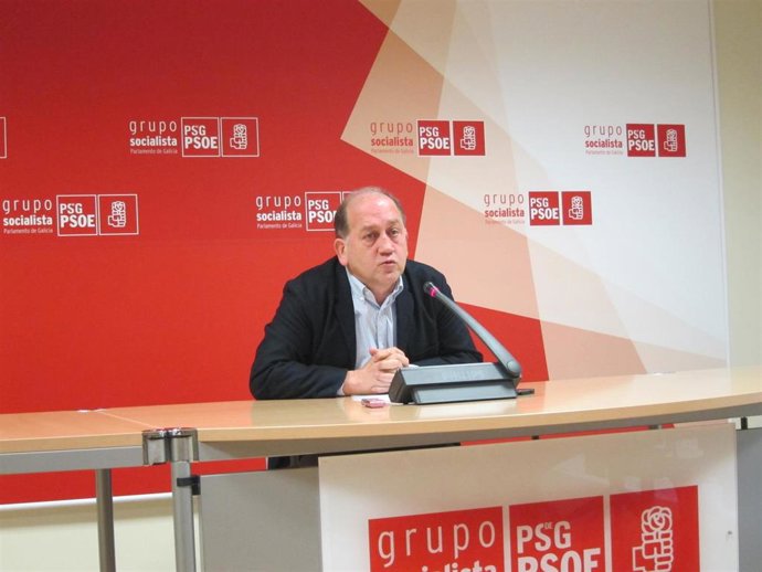 Galicia.- Leiceaga exige a la Xunta recursos en la sanidad pública y "garantías 