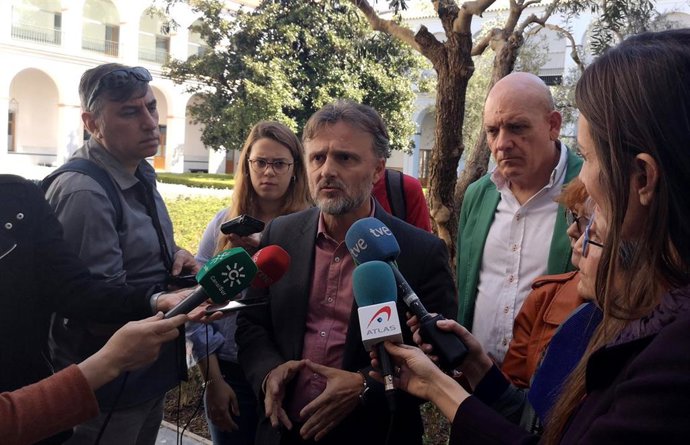 PSOE-A denuncia que la Junta se ha "olvidado" de las políticas para frenar cambi