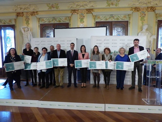 Fundación Caja Rural de Aragón entrega las diez micro ayudas para proyectos soci