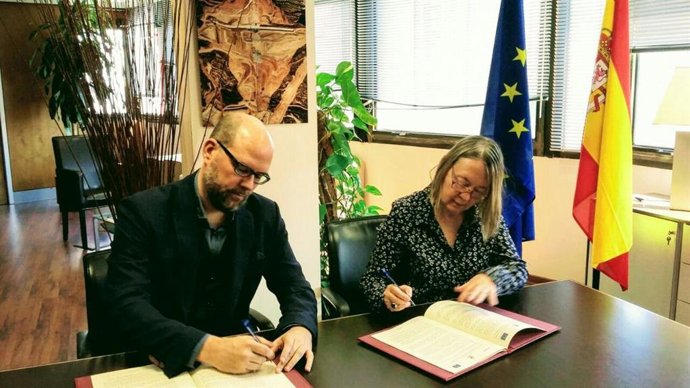 El Ayuntamiento de Santiago firma con Acuaes el inicio del proceso para el proye