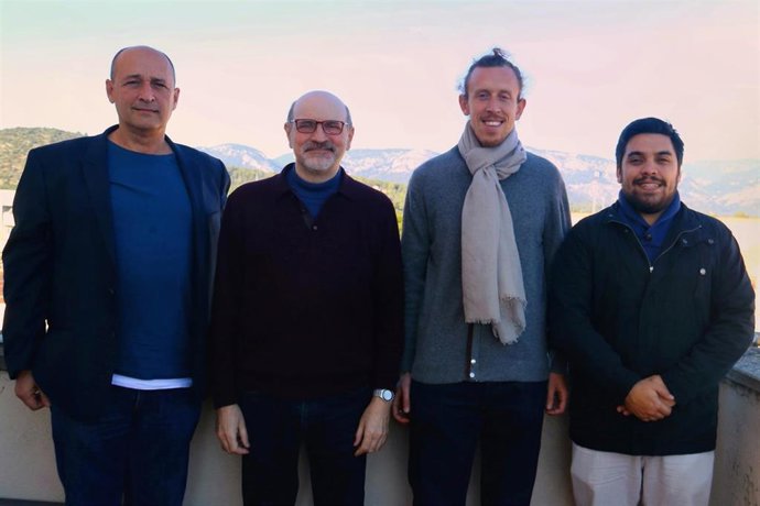 Investigadores de la UIB proponen una segunda dimensión temporal a las cuatro di