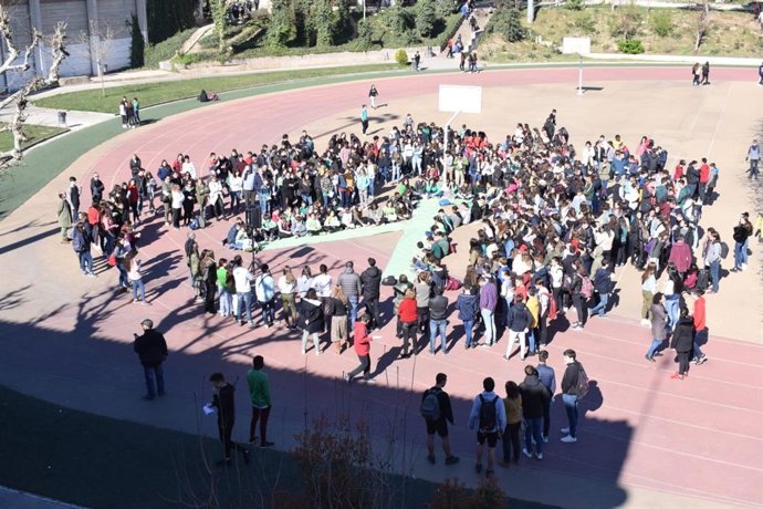 Alumnos de Lleida se suman al 'Fridays for future' contra el cambio climático