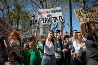 El movimiento 'Fridays for future' saca a la calle a miles de jóvenes en toda España contra el cambio climático