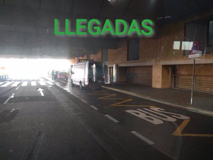 Sevilla.- CCOO de Tussam avisa que siguen "estacionando turismos" en la parada d