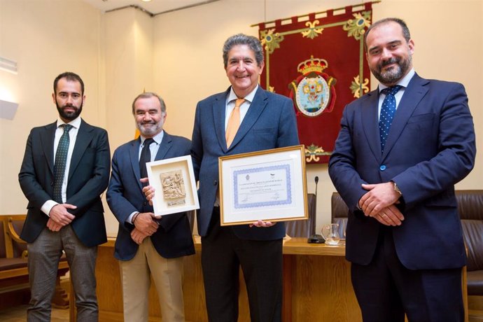 Sevilla.-El decano del Colegio de Abogados nombrado presidente de Honor de la As