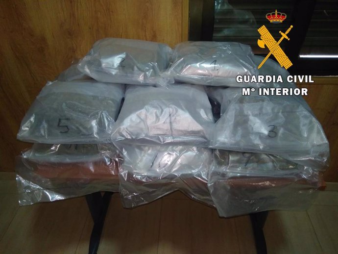 Almería.- Sucesos.- Detenido un vecino de Roquetas de Mar con ocho kilos de mari