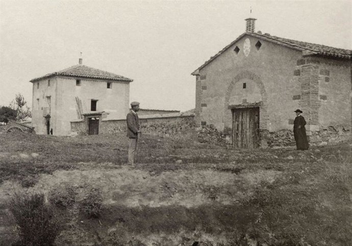 Una exposición fotográfica recuerda la historia de San Esteban de Litera (Huesca